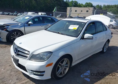 2014 Mercedes-Benz C 300 Luxury 4Matic/Sport 4Matic from USA, damaged, VIN WDDGF8AB0EA949700